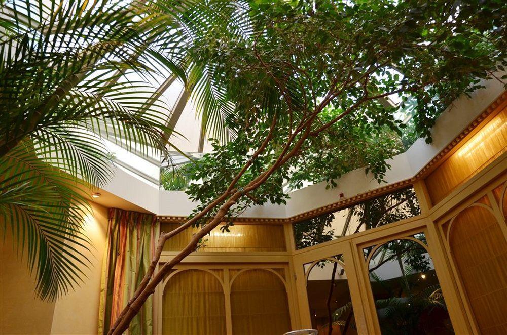 Neuilly Park Hotel Exterior photo